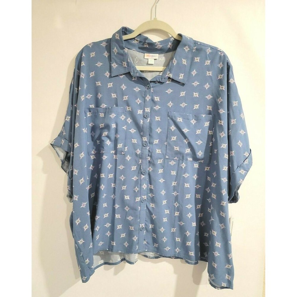 Lularoe Blue Flowered Amy Top Size 2XL